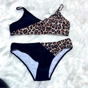 NWT Beachsissi black/animal print bikini size‎ L